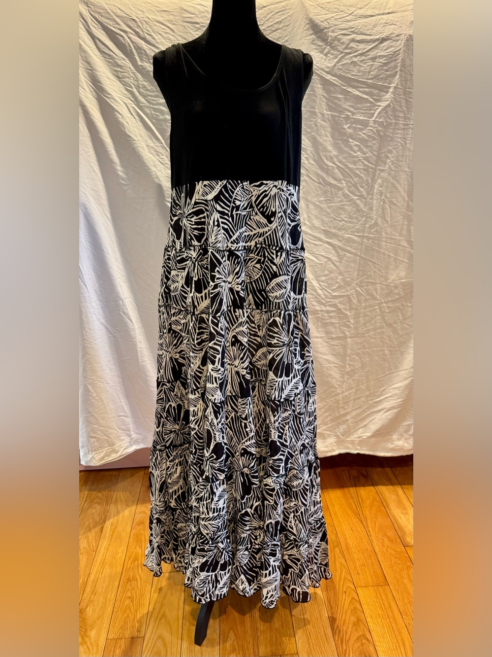 Context Black and White Floral Tiered Maxi Skirt